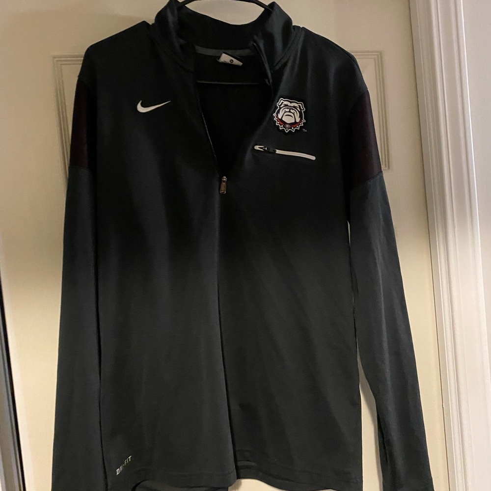 UGA pullover. Nike Dri-Fit
